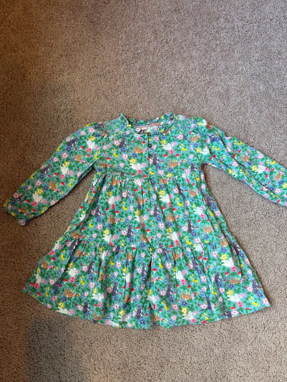 Mini Boden Green Floral w Bunny Tiered Long-Sleeve Dress